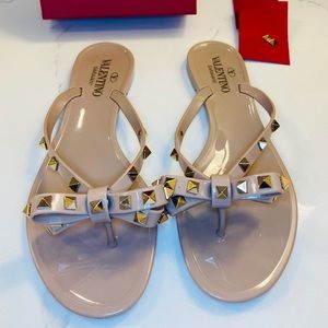 Valentino Garavani Rockstud Jelly Thong 39